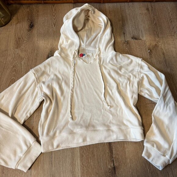 Free People Beach Oatmeal White Cream Crop Knit Hoodie size xsmall - Picture 1 of 4